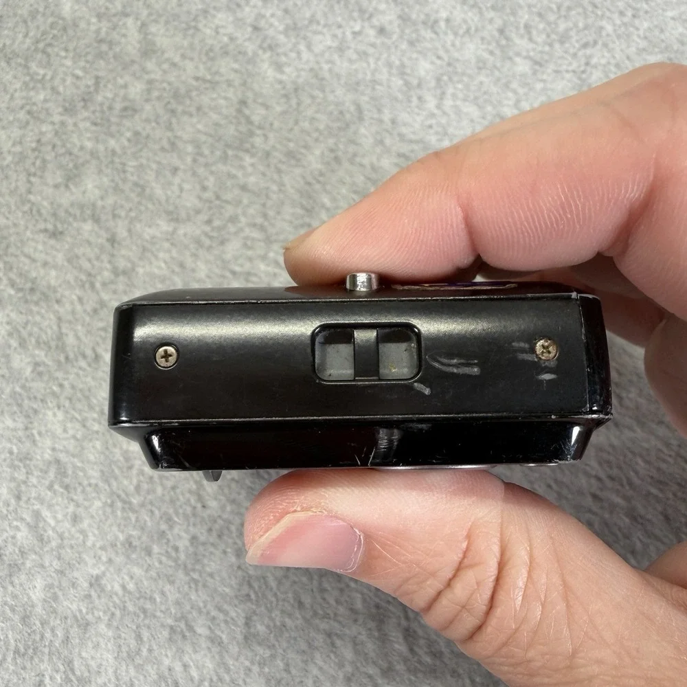 Samsung S1070 10.2MP Digital Camera For Parts Untested No Battery